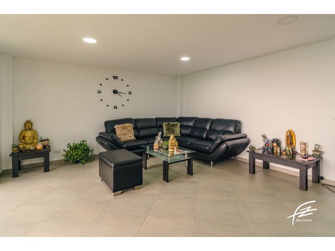Casa de 4 alcobas en venta en Buenavista, Bello, 395 m² · foto 7 de 13