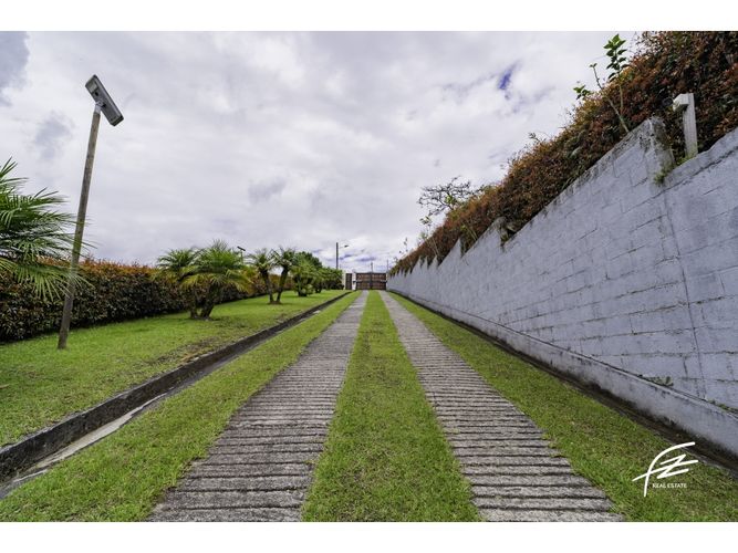 Finca en venta en El Carmen De Viboral, El Carmen de Viboral, 320 m² · foto 9 de 24