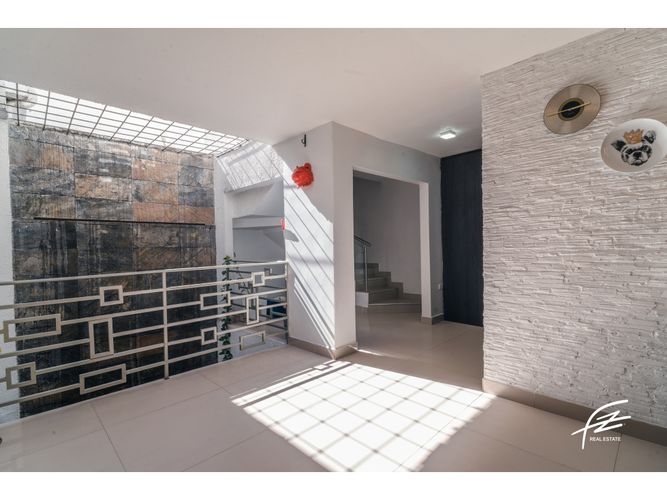 Casa de 4 alcobas en venta en Laureles, Medellín, 440 m² · foto 8 de 24