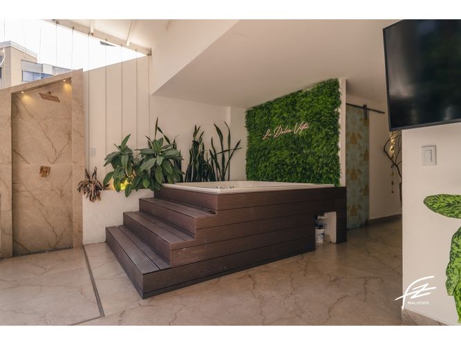 Casa de 4 alcobas en venta en Laureles, Medellín, 440 m² · foto 9 de 24