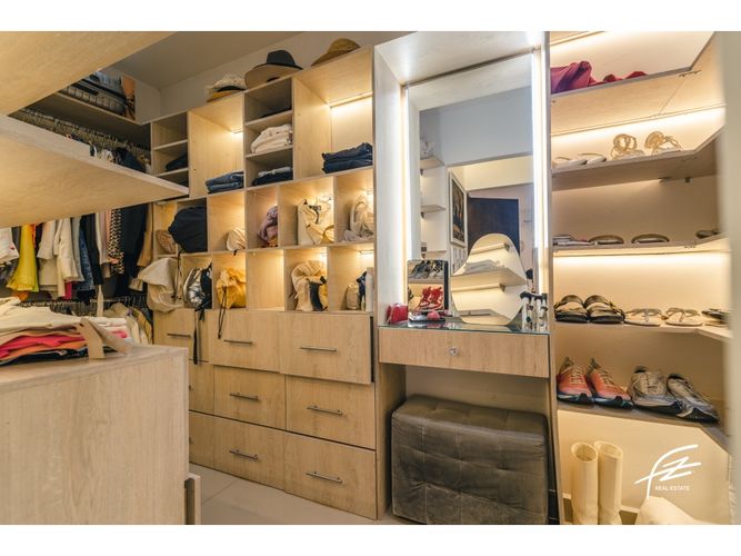 Casa de 4 alcobas en venta en Laureles, Medellín, 440 m² · foto 11 de 24