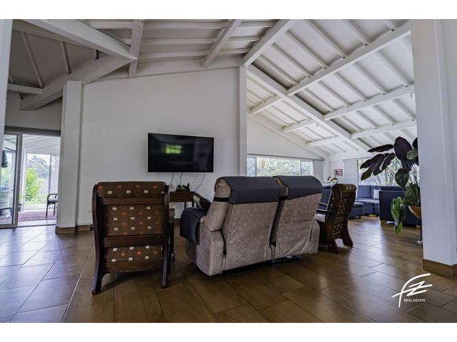 Finca en venta en El Carmen De Viboral, El Carmen de Viboral, 320 m² · foto 23 de 24