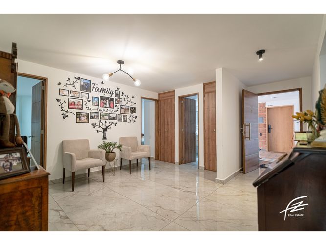 Apartamento de 4 alcobas en venta en El Poblado, Medellín, 201 m² · foto 7 de 24