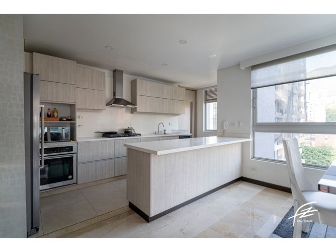 Apartamento en venta en El Poblado, Medellín · foto 6 de 20