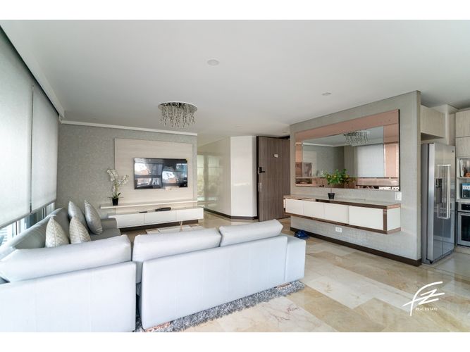 Apartamento en venta en El Poblado, Medellín · foto 7 de 20