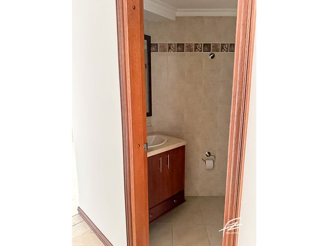 Apartamento de 3 alcobas en venta en Florida Nueva, Medellín, 180 m² · foto 14 de 24