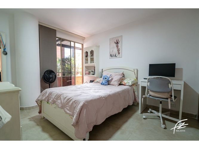 Apartamento de 4 alcobas en venta en El Poblado, Medellín, 201 m² · foto 15 de 24