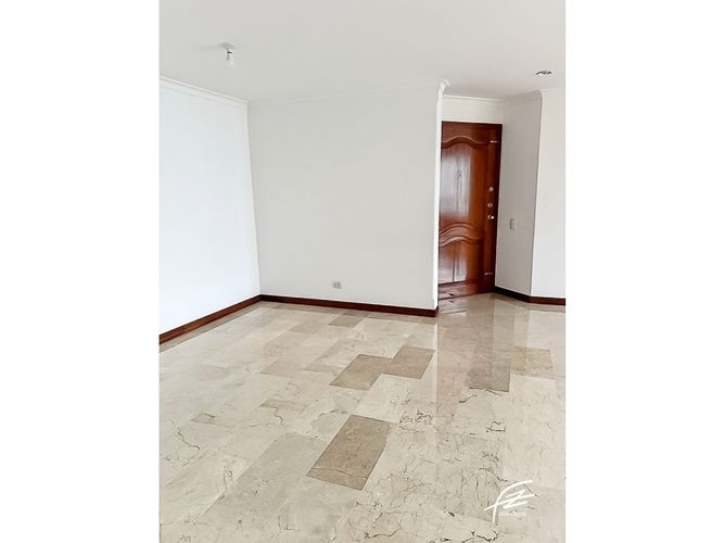 Apartamento de 3 alcobas en venta en Florida Nueva, Medellín, 180 m² · foto 16 de 24