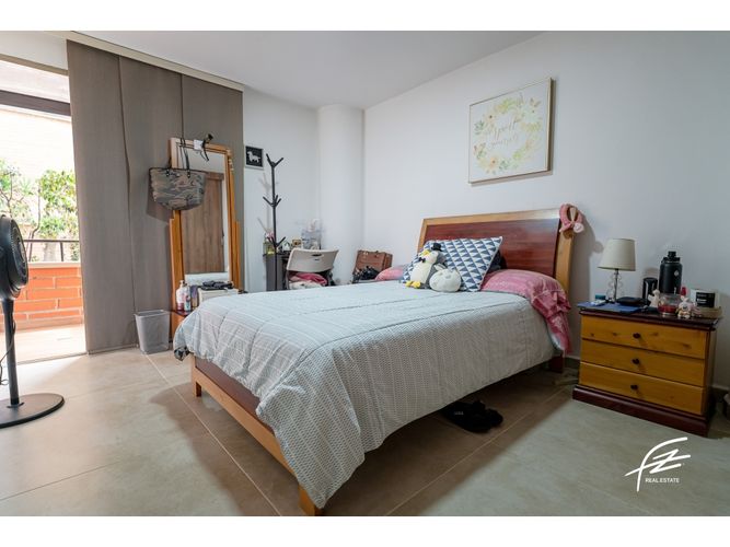 Apartamento de 4 alcobas en venta en El Poblado, Medellín, 201 m² · foto 17 de 24