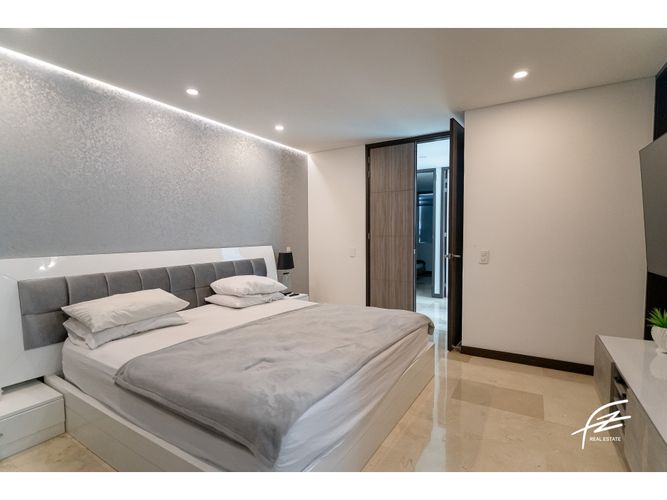 Apartamento en venta en El Poblado, Medellín · foto 17 de 20
