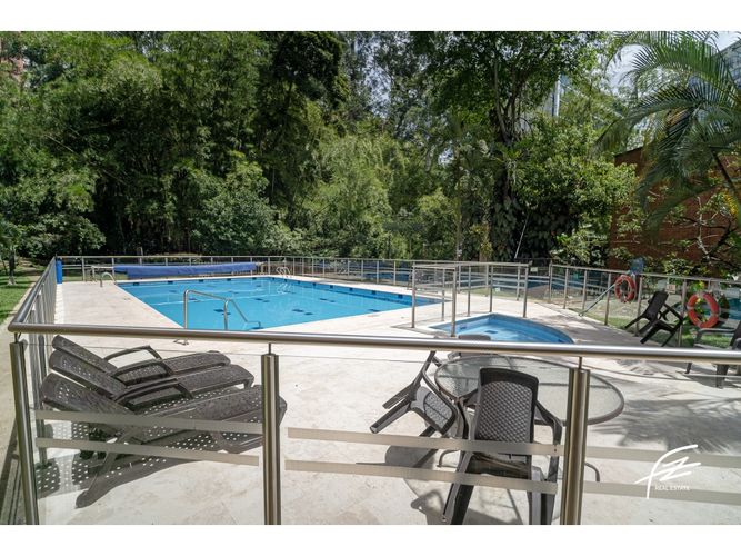 Apartamento de 4 alcobas en venta en El Poblado, Medellín, 201 m² · foto 24 de 24