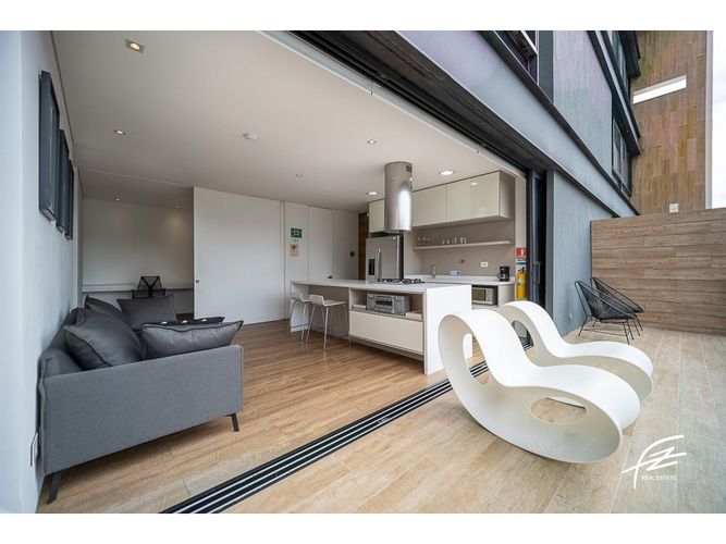 Apartamento en venta en El Poblado, Medellín · foto 5 de 23