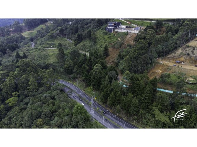 Lote en venta en Las Palmas, Envigado, 2627 m² · foto 2 de 6