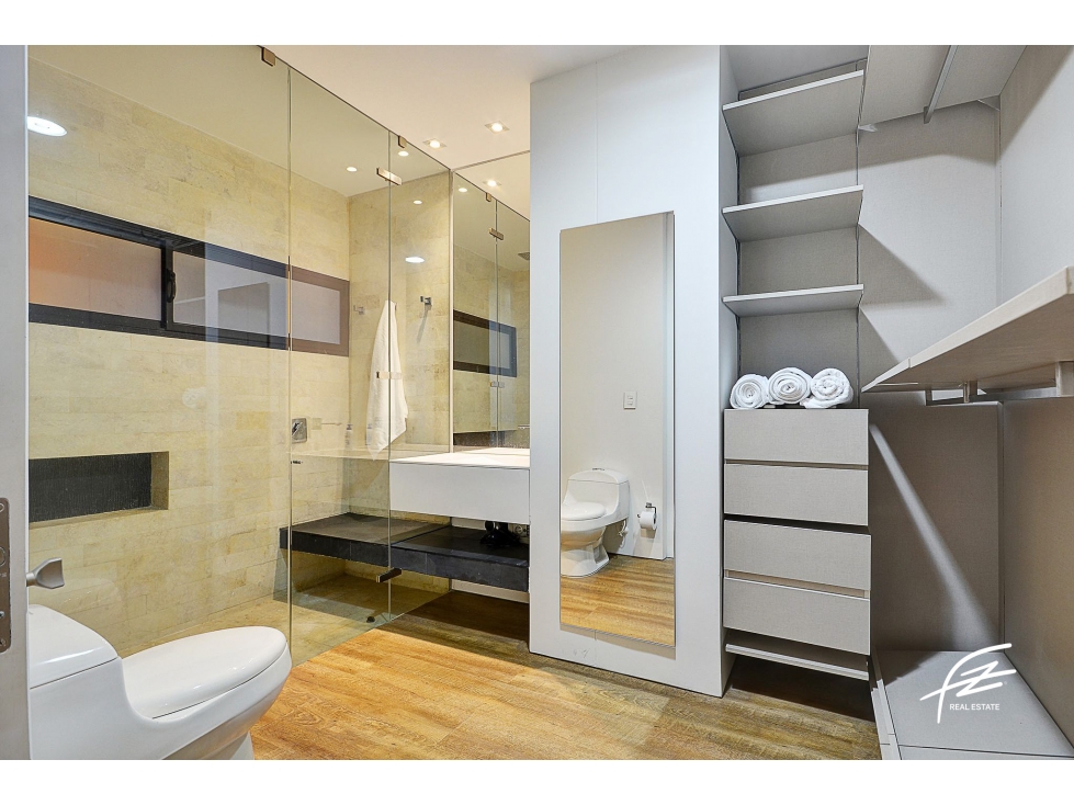 Apartamento en venta en El Poblado, Medellín · foto 15 de 23