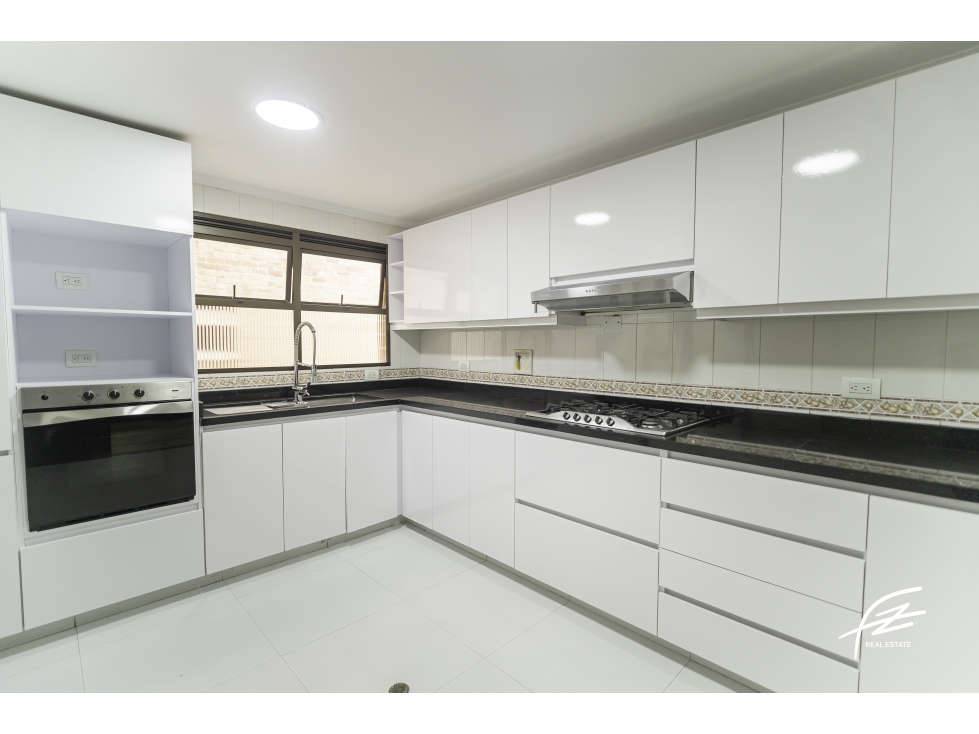 Apartamento en venta en El Poblado, Medellín · foto 5 de 24