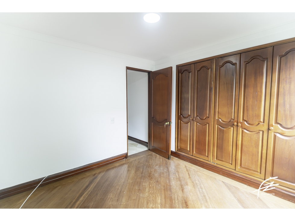 Apartamento en venta en El Poblado, Medellín · foto 9 de 24