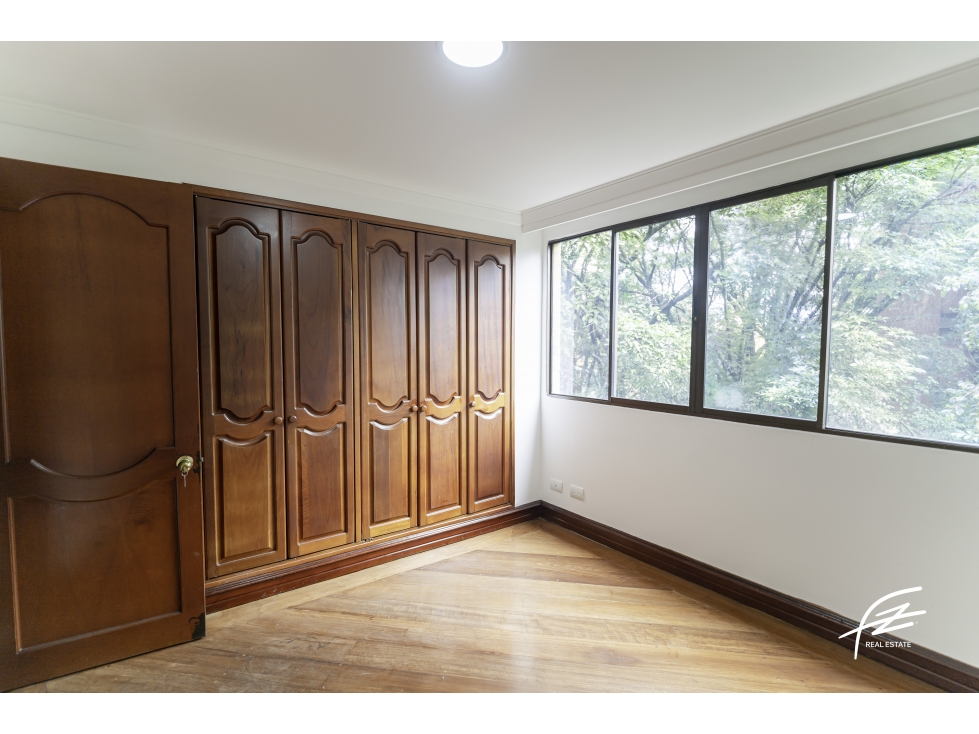 Apartamento en venta en El Poblado, Medellín · foto 10 de 24