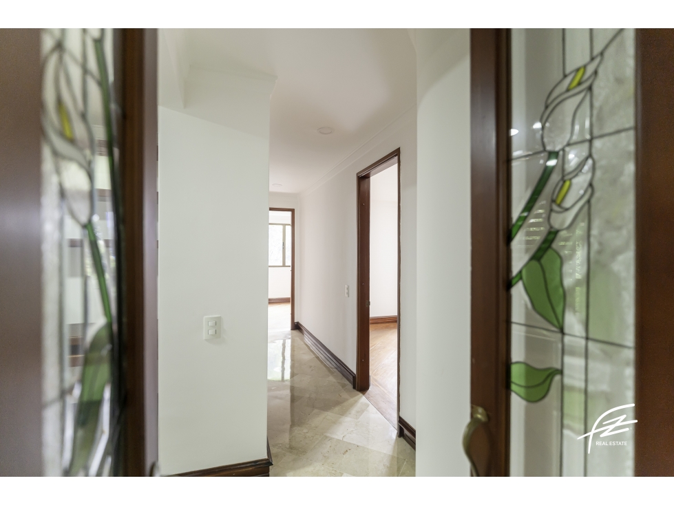 Apartamento en venta en El Poblado, Medellín · foto 18 de 24