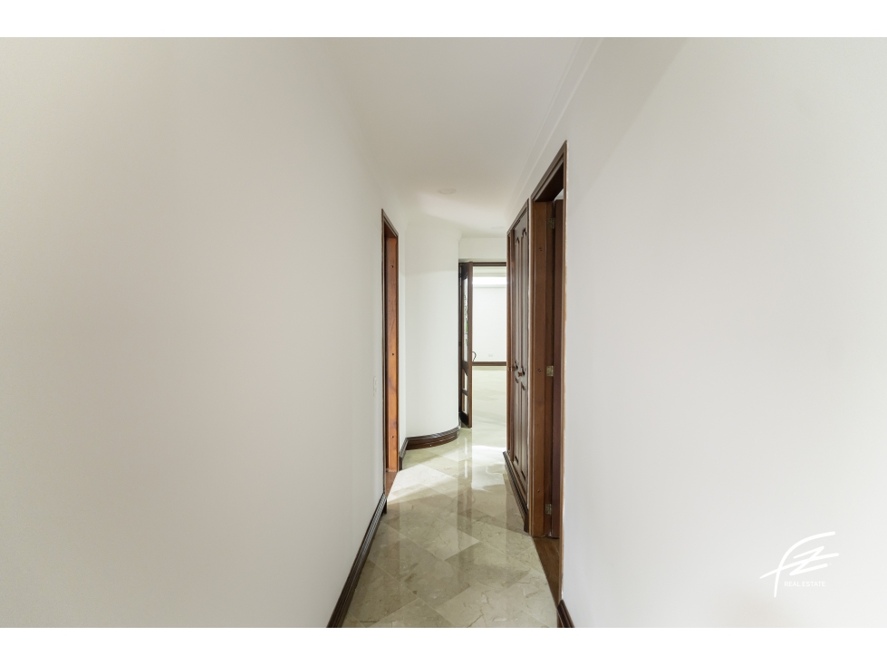 Apartamento en venta en El Poblado, Medellín · foto 20 de 24