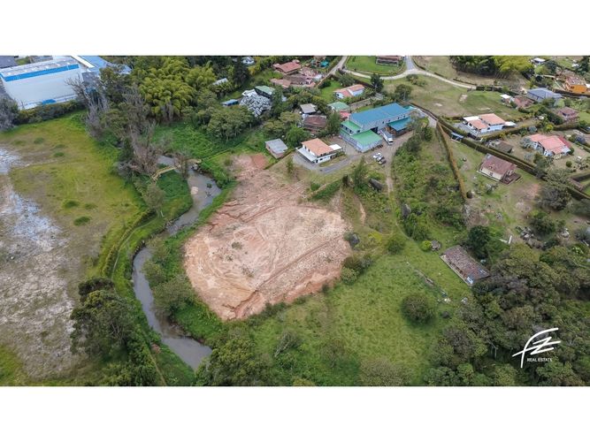 Lote en venta en Guarne, 1200 m² · foto 4 de 11