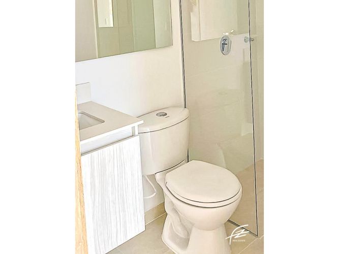 Apartamento de 2 alcobas en venta en San Juan Bautista, Itagüí, 75 m² · foto 7 de 12
