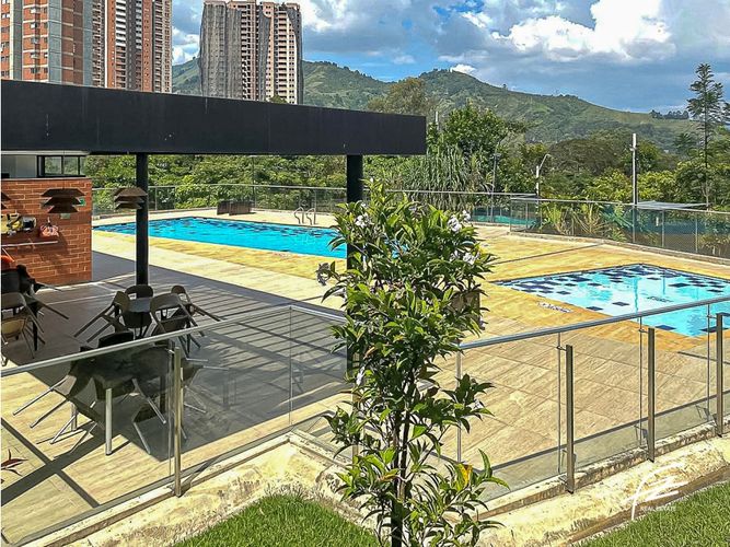 Apartamento de 2 alcobas en venta en San Juan Bautista, Itagüí, 75 m² · foto 12 de 12