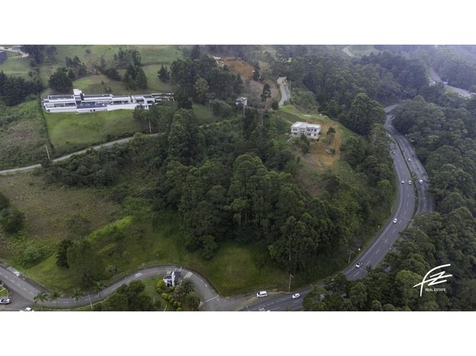 Lote en venta en Las Palmas, Medellín, 2442 m² · foto 9 de 10