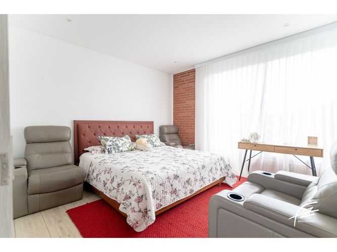 Casa de 3 alcobas en venta en El Retiro, 358 m² · foto 7 de 24