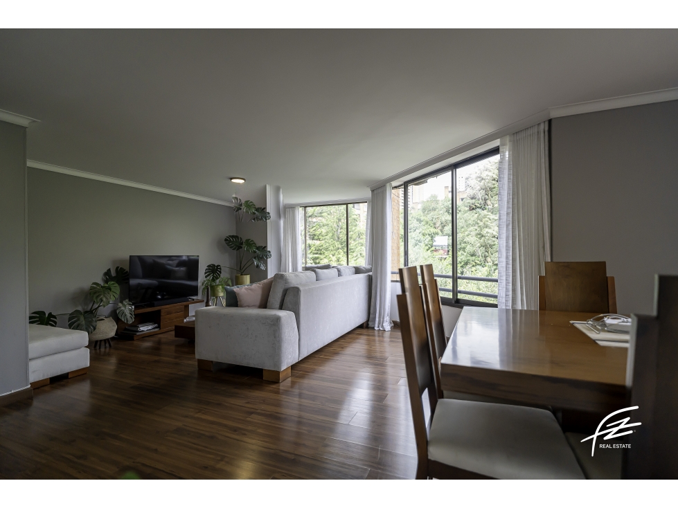Apartamento en venta en El Poblado, Medellín 2