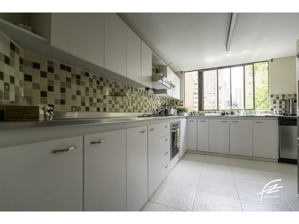 Apartamento en venta en El Poblado, Medellín 5