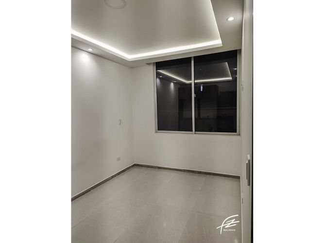 Edificio en venta en Colombia, Manizales, 1860 m² · foto 14 de 24