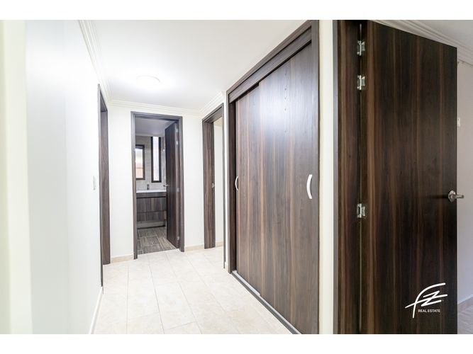 Apartamento de 3 alcobas en venta en El Poblado, Medellín, 114 m² · foto 15 de 18