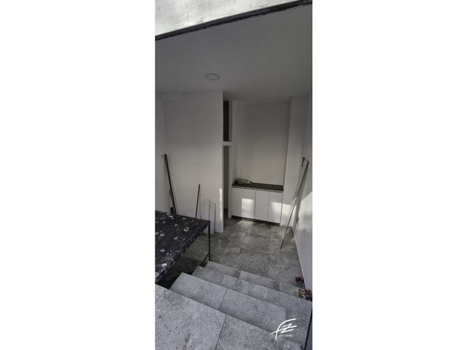 Edificio en venta en Colombia, Manizales, 1860 m² · foto 22 de 24