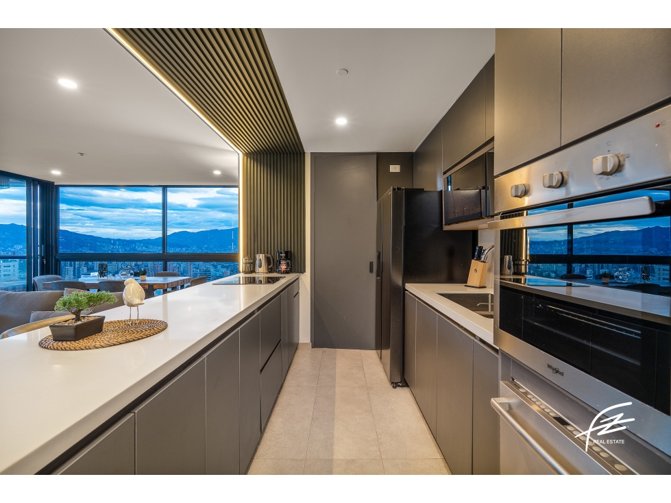 Apartamento en venta en El Poblado, Medellín 3