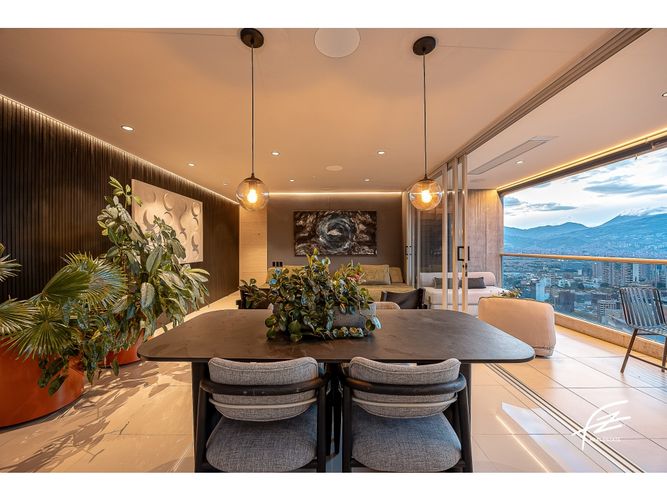 Apartamento de 3 alcobas en venta en El Poblado, Medellín, 140 m² · foto 22 de 24