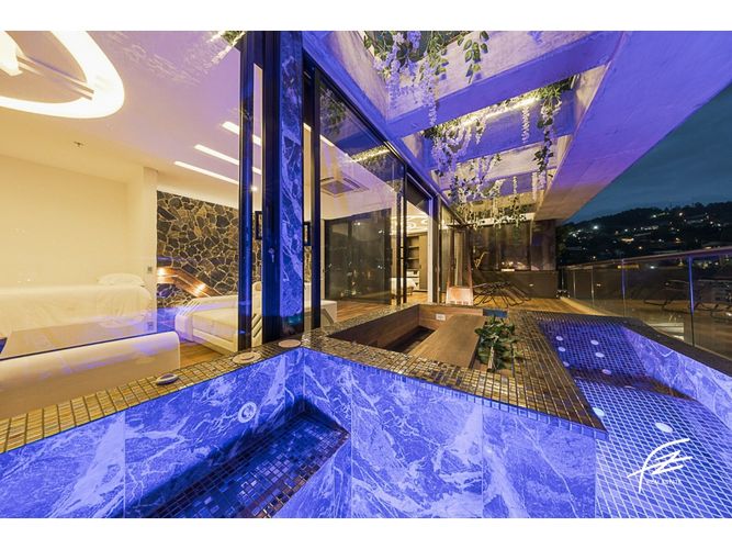 Apartamento en venta en El Poblado, Medellín · foto 6 de 24