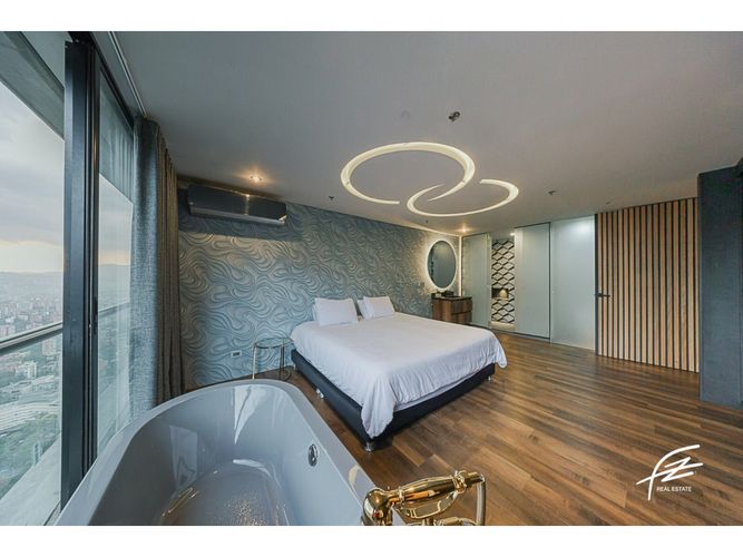 Apartamento en venta en El Poblado, Medellín · foto 11 de 24