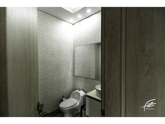 Apartamento de 3 alcobas en venta en El Poblado, Medellín, 245 m² · foto 13 de 22