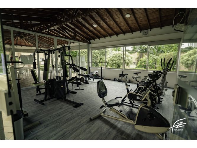 Apartamento de 3 alcobas en venta en El Poblado, Medellín, 245 m² · foto 22 de 22