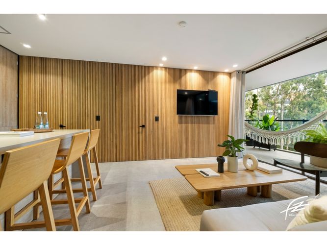 Apartamento de 2 alcobas en venta en El Poblado, Medellín, 90 m² · foto 5 de 15