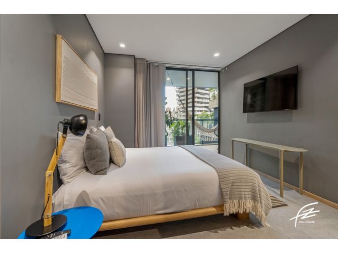 Apartamento de 2 alcobas en venta en El Poblado, Medellín, 90 m² · foto 8 de 15