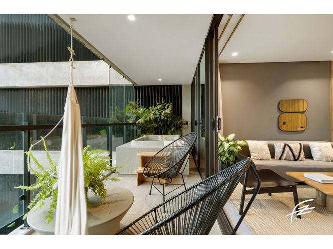 Apartamento de 2 alcobas en venta en El Poblado, Medellín, 90 m² · foto 14 de 15