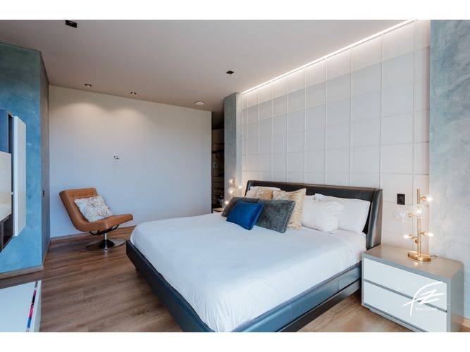 Casa de 3 alcobas en venta en Las Palmas, Envigado, 348 m² · foto 15 de 17