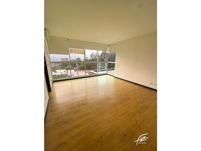 Casa de 4 alcobas en venta en San Marcos, Envigado, 331 m² · foto 7 de 22