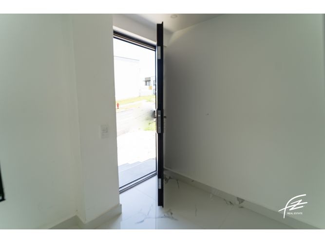 Casa de 3 alcobas en venta en Llano Grande, Rionegro, 320 m² · foto 6 de 24