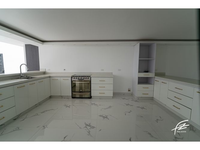Casa de 3 alcobas en venta en Llano Grande, Rionegro, 320 m² · foto 7 de 24