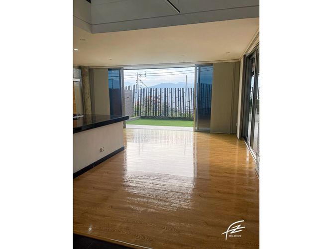 Casa de 4 alcobas en venta en San Marcos, Envigado, 331 m² · foto 14 de 22