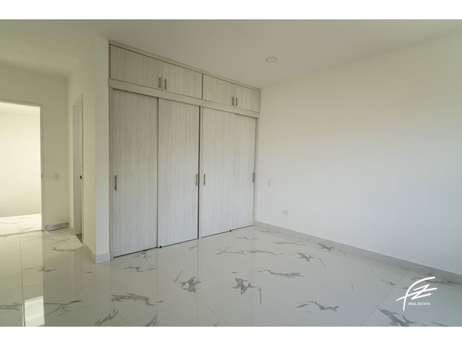 Casa de 3 alcobas en venta en Llano Grande, Rionegro, 320 m² · foto 14 de 24