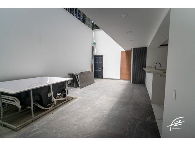 Casa de 3 alcobas en venta en Llano Grande, Rionegro, 320 m² · foto 18 de 24