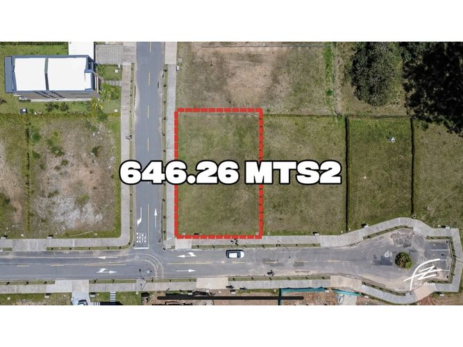 Lote en venta en Centro, Rionegro, 250 m² · foto 6 de 12